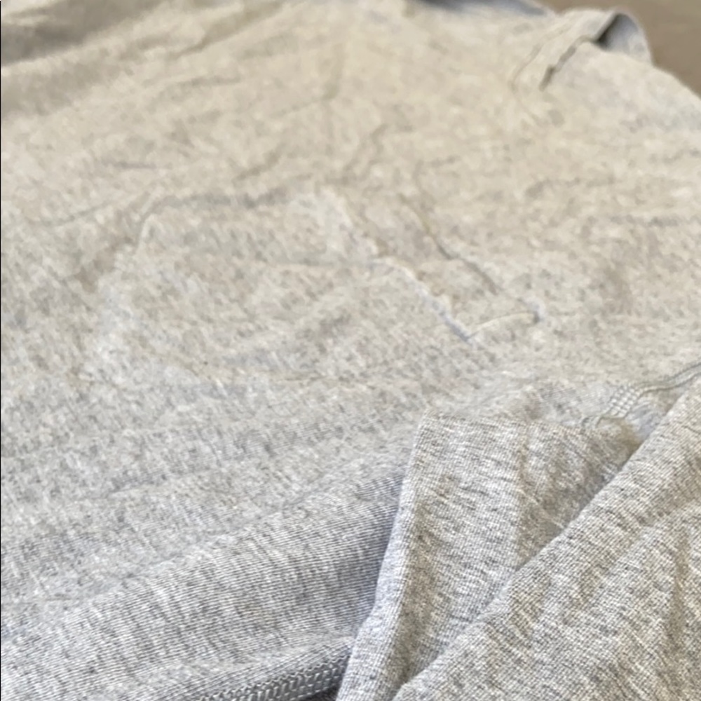 Lululemon Long Sleeve Shirt - Picture 3 of 3